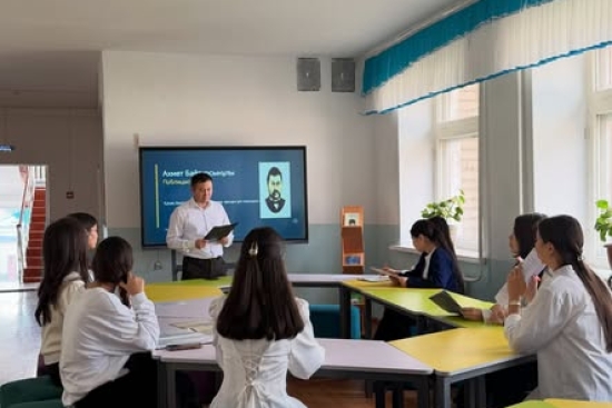 Қазақстан халқы тілдер мерекесіне орай өткізілген “Ахмет Байтұрсынов-ұлт жанашыры” атты конференцияда тақырыпта сөз сөйледі.